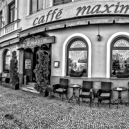 Hotel Maxim Frydek-Mistek Bagian luar foto