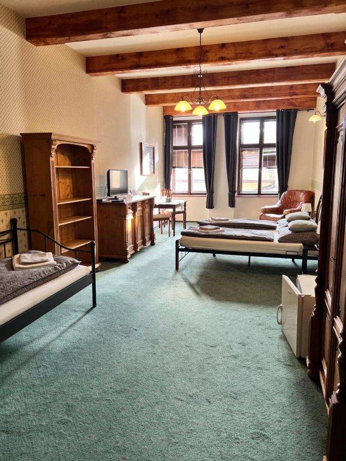 Hotel Maxim Frydek-Mistek Bagian luar foto