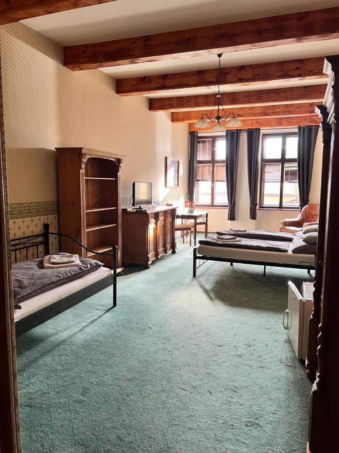 Hotel Maxim Frydek-Mistek Bagian luar foto