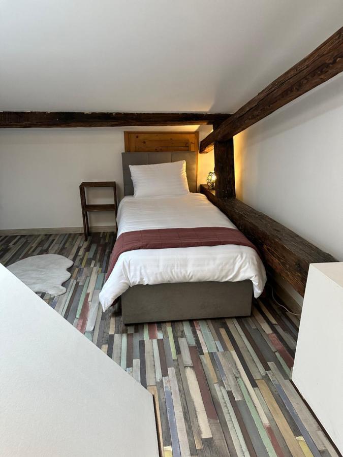 Hotel Maxim Frydek-Mistek Bagian luar foto