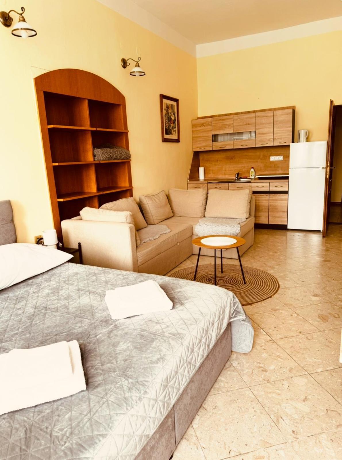 Hotel Maxim Frydek-Mistek Bagian luar foto